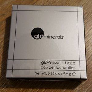 SOLD!! Tawny medium glo minerals pressed base